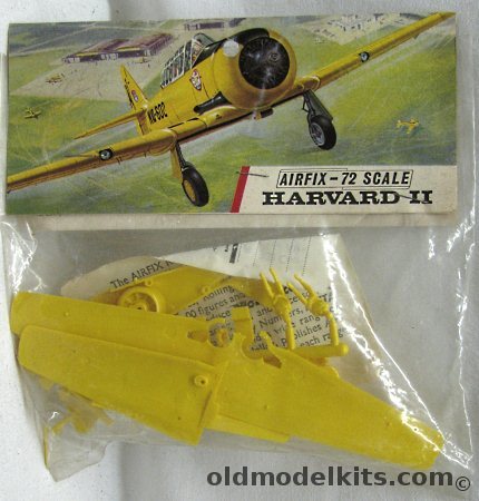 Airfix 1/72 North American Harvard II (T-6 Texan) - USAAF and Civil Air Patrol - Bagged, 112 plastic model kit